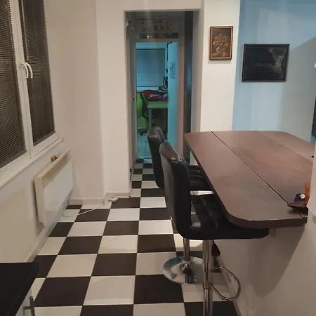 Naselba Aerodrom, Apartamento