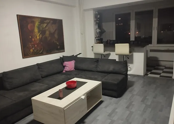 Naselba Aerodrom, * Skopje